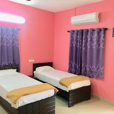 Royal Palace Guest House Chennai Bagian luar foto