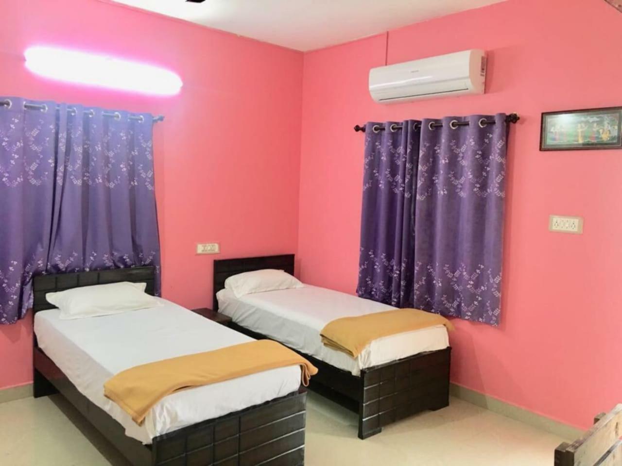 Royal Palace Guest House Chennai Bagian luar foto